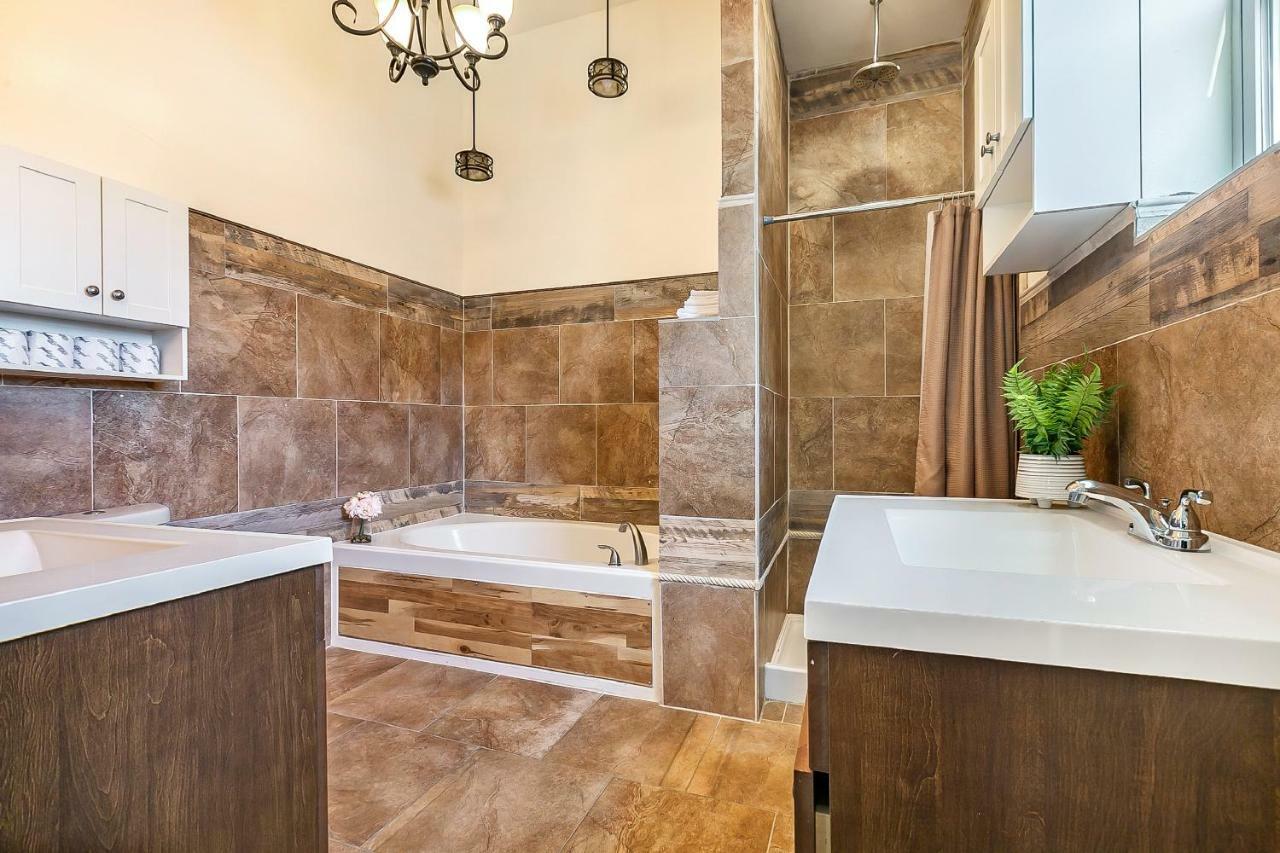 Spacious 4Br Condo On Carondelet Near All Hot Spo Nova Orleães Exterior foto